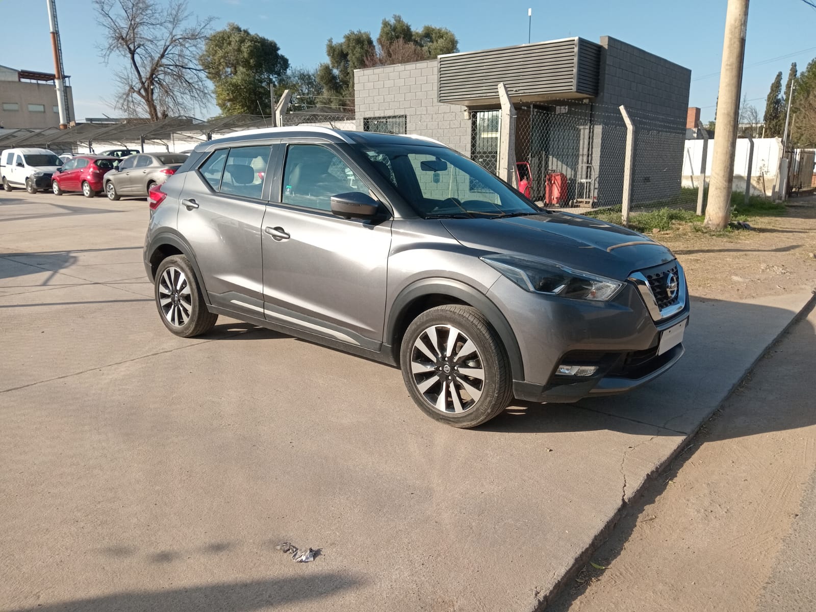 NISSAN KICKS EXCLUSIVE  CVT