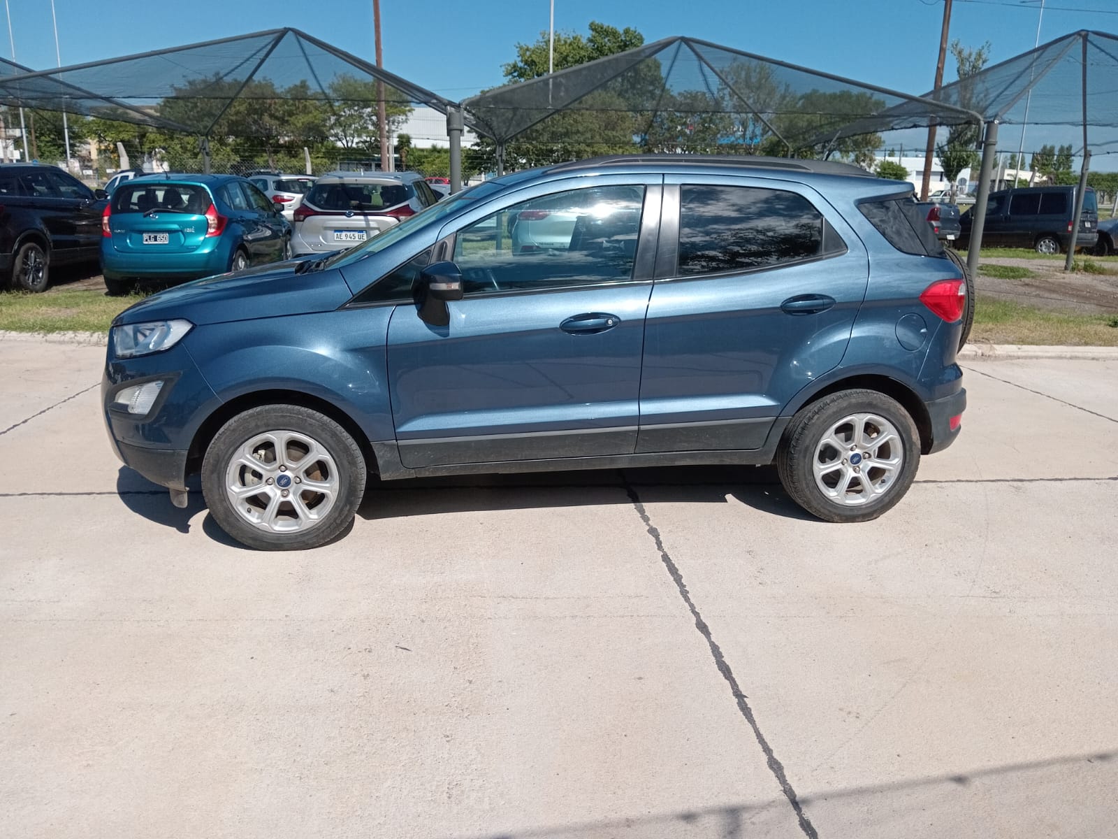 FORD ECOSPORT  SE  1.5  MT (N)